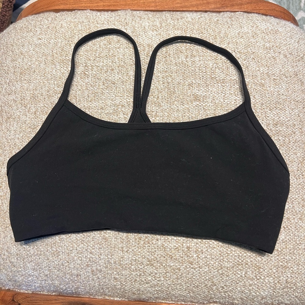 Vuori sports bra